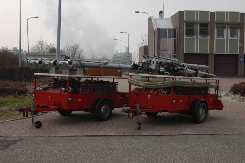 Aanhangers 1en 2 Dow 