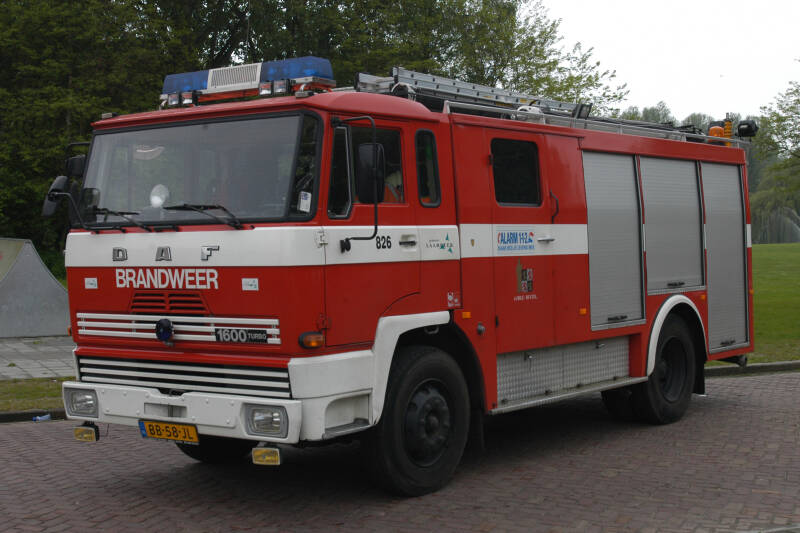 Kenteken: BB-58-JL Roepnummer: 81-730 > 81-826  Type voertuig: TS11 LD2800 HD280 T2000 Merk &amp; Type: DAF FF1600DT360 Opbouw: de Boer-den Hartog Bouwjaar: 1981 In dienst: 1981 Uit dienst: 2005