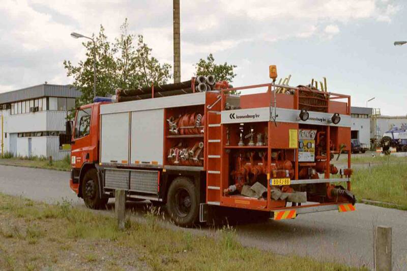 Kenteken: BB-FJ-88 Roepnummer: M94 Type voertuig: SB3 LD10000 T-/6000 Merk &amp; Type: DAF FF75.270B380 Opbouw: Kronenburg Bouwjaar: 1994 In dienst: 1994 Uit dienst: Standplaats: Amsterdam