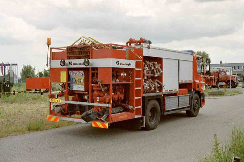 Kenteken: BB-FJ-88 Roepnummer: M94 Type voertuig: SB3 LD10000 T-/6000 Merk &amp; Type: DAF FF75.270B380 Opbouw: Kronenburg Bouwjaar: 1994 In dienst: 1994 Uit dienst: Standplaats: Amsterdam