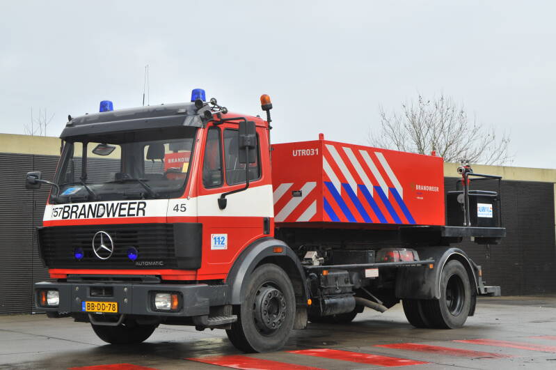 Kenteken: BB-RH-25 Roepnummer: 667 Type voertuig: HA Merk &amp; Type: Mercedes Benz 1820F42 Opbouw: Leebur Bouwjaar: 1995 In dienst: 1995 Uit dienst: 2010. Regionaal voertuig.
