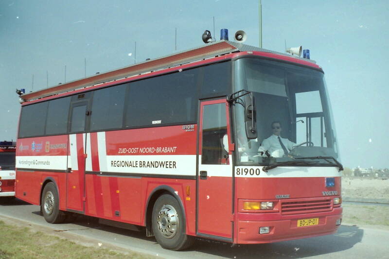 Kenteken: BD-JP-01 Roepnummer: 81-900 Type voertuig: VC-1 Merk &amp; Type: Volvo B110M Opbouw: Berkhoff Bouwjaar: 1995 In dienst: 1995 Uit dienst: 2015 Standplaats: Aalst. Opmerkingen: Regionaal voertuig, prototype 2e generatie VC-1. Ombouw naar CP. 
