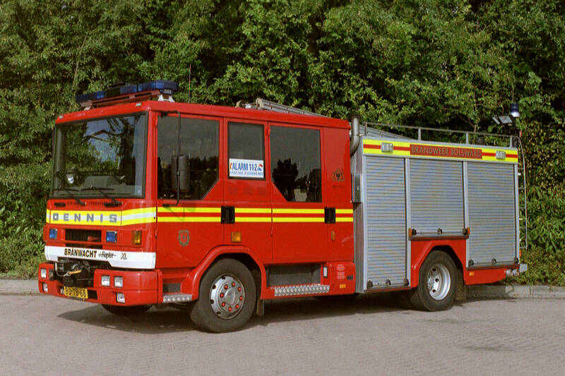 Kenteken: BD-TB-68 Roepnummer: 20-625 > 02-5631 Type voertuig: TS8 LD3300 HD300 T1860 Merk &amp; Type: Dennis Rapier F88XL Opbouw: John Dennis-Godiva Bouwjaar: 1996 In dienst: 1996 Uit dienst: 2012 Opmerkingen: Naar brandweer Sneek (02-5637) 