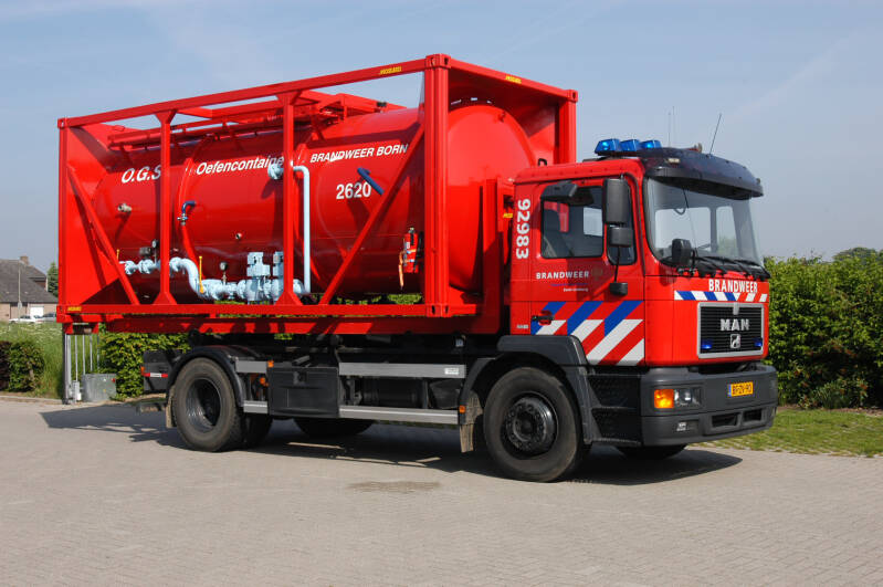 Kenteken: BF-ZV-90 Roepnummer: 2664 > 92-983 Type voertuig: HA Merk &amp; Type: MAN 18.264[M2000-Intercity] Opbouw: Terberg Bouwjaar: 1998 In dienst: 1998 Uit dienst: 2014. Opmerkingen: Regionaal voertuig. Verkocht aan Chemelot-Geleen (24-2584)