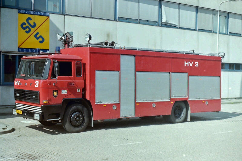 Kenteken: BG-85-NY Roepnummer: BW-09 Type voertuig: GM2 / SL Merk &amp; Type: DAF FA1600DT485 Opbouw: den Hartog Bouwjaar: 1983 In dienst: 1983 Uit dienst: 2011 Standplaats: Pernis.  Particulier bezit te Staphorst.