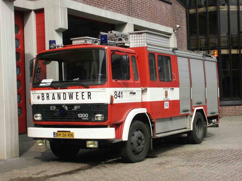 Kenteken: BH-36-RN Roepnummer: 841 Type voertuig: TS8 LD2800 HD250 T1600 Merk &amp; Type: DAF FF1300DT320 Opbouw: Doeschot-Rosenbauer Bouwjaar: 1983 In dienst: 1983 Uit dienst: 2003
