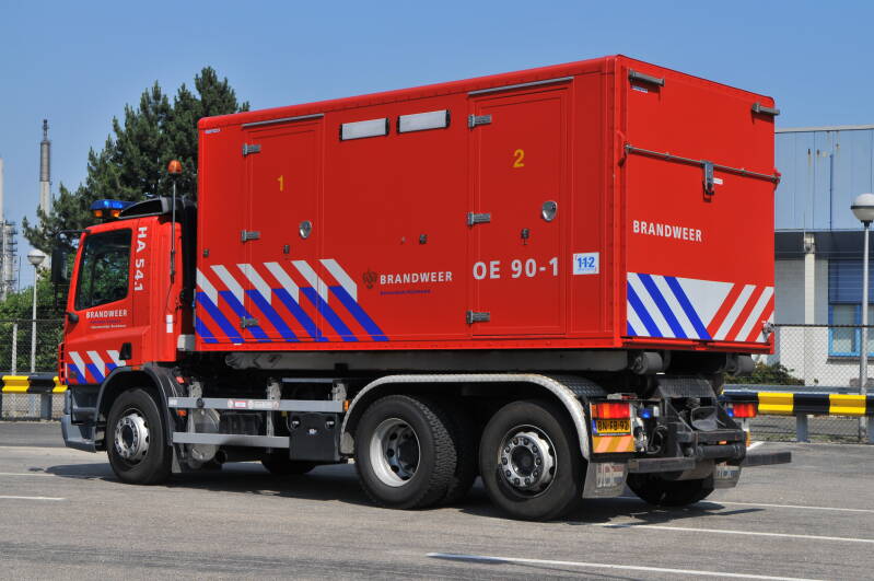 Kenteken: BN-FB-92 Roepnummer: HA54-1 > 17-2081 > 17-2181 Type voertuig: HA Merk &amp; Type: DAF FFN CF75.310CE380 Opbouw: VDL Bouwjaar: 2002 In dienst: 2002. Standplaats: Botlekweg > Rozenburg Opmerkingen: Sinds 2018 reserve HA te Rozenburg.