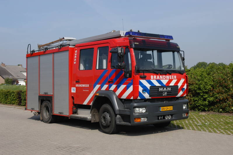 Kenteken: BN-SH-30 Roepnummer: 24-4631 Type voertuig: TS8 LD3250 HD240 T1500 Merk &amp; Type: MAN 14.255LLLF[M2000-City] Opbouw: HDS-Godiva Bouwjaar: 2003 In dienst: 2017 Uit dienst: 2020 Standplaats: Sittard - Middenweg. 