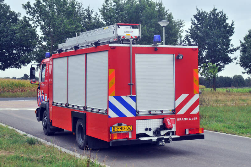 Kenteken: BR-HD-06 Roepnummer: ET872 > 23-5371 Type voertuig: HV-2 Merk &amp; Type: MAN 9.180BBF[L2000] Opbouw: HDS Bouwjaar: 2005 In dienst: 2005. Opmerkingen: Regionaal voertuig