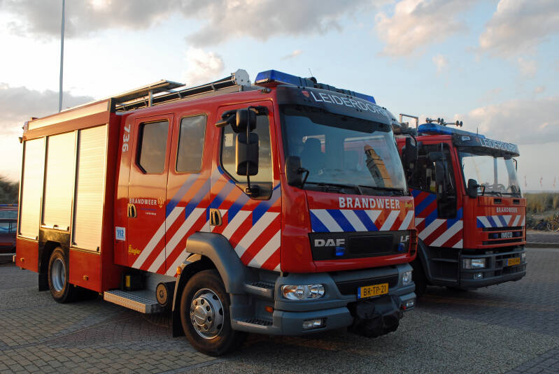 Kenteken: BR-TP-21 Roepnummer: 66-736 > 16-4330 Type voertuig: TS8 LD2800 HD265 T1500 Merk &amp; Type: DAF FF.LF55.250-15CF365 Opbouw: Ziegler Brandweertechniek Bouwjaar: 2006 In dienst: 2006 Uit dienst: 2017. Opmerkingen: Naar brandweer Noordwijk (16-1831)