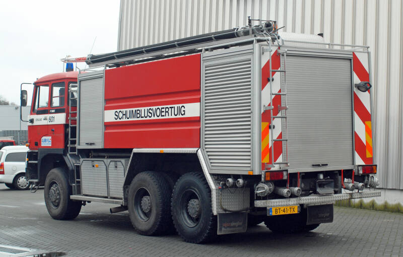 Kenteken: BT-41-TX  Roepnummer: 46-601 Type voertuig: SB3 LD2800 T8000/800 Merk &amp; Type: Ginaf F380DKX490 Opbouw: Ajax-Ziegler Bouwjaar: 1987 In dienst: 1987 Uit dienst: 2012. Opmerkingen: Regionaal voertuig.      