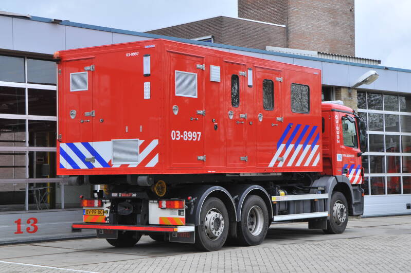 Kenteken: BV-PR-80 Roepnummer: 6142 > 03-8982 Type voertuig: HA Merk &amp; Type: Mercedes Benz 2541F..[Actros] Opbouw: Leebur Bouwjaar: 2008 In dienst: 2008
