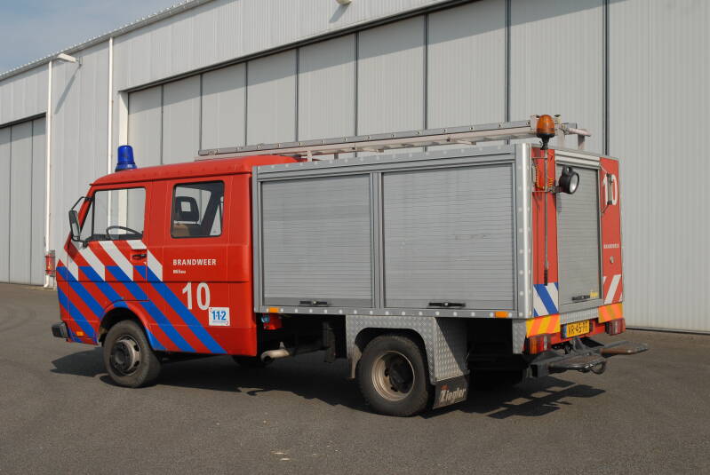 Kenteken: VR-45-PF Roepnummer: 10 Type voertuig: GS Merk &amp; Type: Volkswagen LT45 Opbouw: Ziegler Bouwjaar: 1992 In dienst: 2003 Uit dienst: Standplaats: Groningen-Airport Eelde.Overgenomen van Nieuw Balinge, ombouw uit TS.  