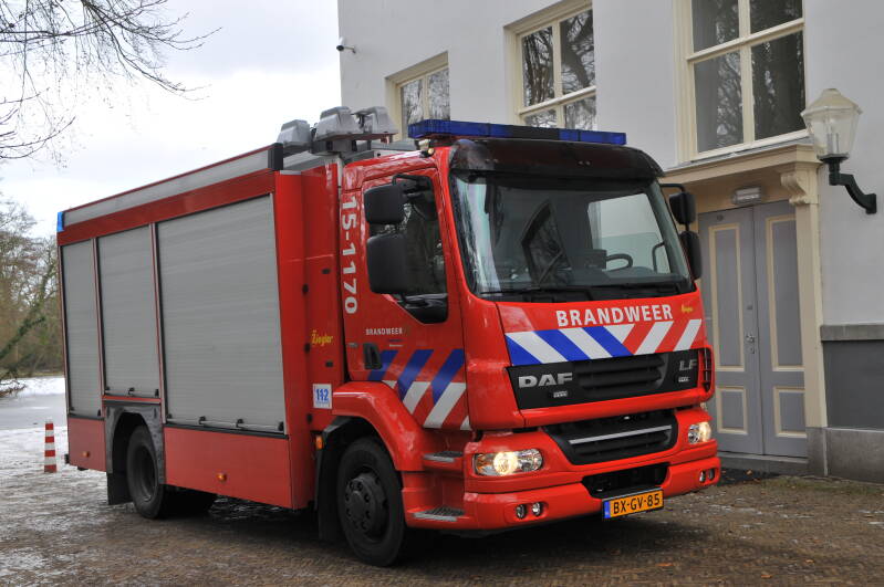 Kenteken: BX-GV-85 Roepnummer: 15-1170 Type voertuig: HV-2 Merk &amp; Type: DAF FF LF55.250-15CF365 Opbouw: Ziegler Bouwjaar: 2010 In dienst: 2010 Uit dienst: 2011