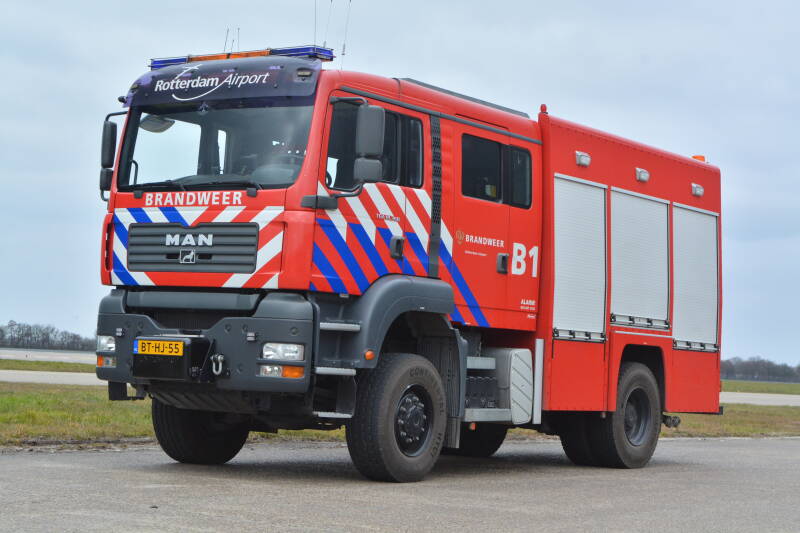 Kenteken: BT-HJ-55 Roepnummer: B1 > 17-8931 Type voertuig: TS6 LD3250 HD250 T1800/170 P450 Merk &amp; Type: MAN 18.360BLFA[TGA] Opbouw: HDS-Godiva Bouwjaar: 2008 In dienst: 2008 Uit dienst: Standplaats: Rotterdam Airport