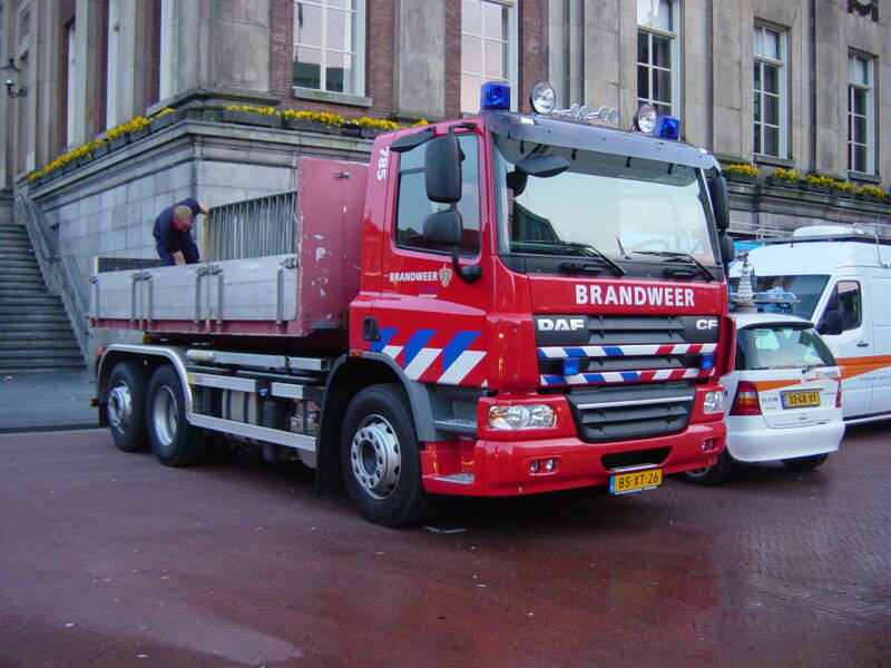 Kenteken: BS-XT-26 Roepnummer: 785 > 01-1882 Type voertuig: HA Merk &amp; Type: DAF FAN.CF75.260 Opbouw: Leebur Bouwjaar: 2007 In dienst: 2007