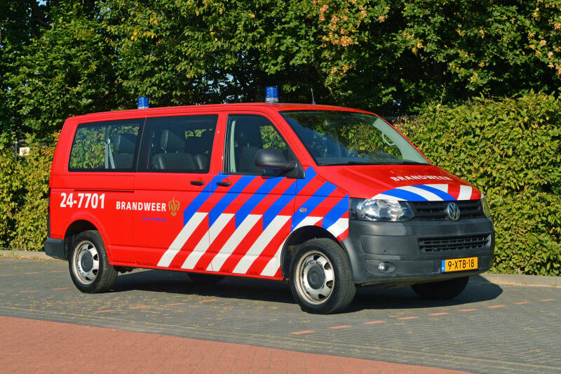 Kenteken: 9-XTB-18 Roepnummer: 24-7701 Type voertuig: DB Merk &amp; Type: Volkswagen Transporter T5-Kombi 2,0TDi Opbouw: Bouwjaar: 2014 In dienst: 2014