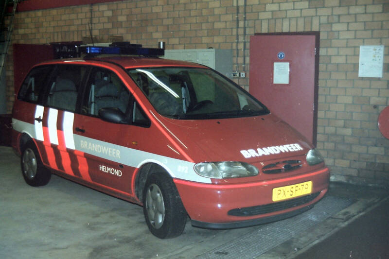 Kenteken: PX-SF-79 Roepnummer: 892 Type voertuig: DA Merk &amp; Type: Ford Galaxy 2,0iGLX Opbouw: Bouwjaar: 1997 In dienst: 1997 Uit dienst: 2007