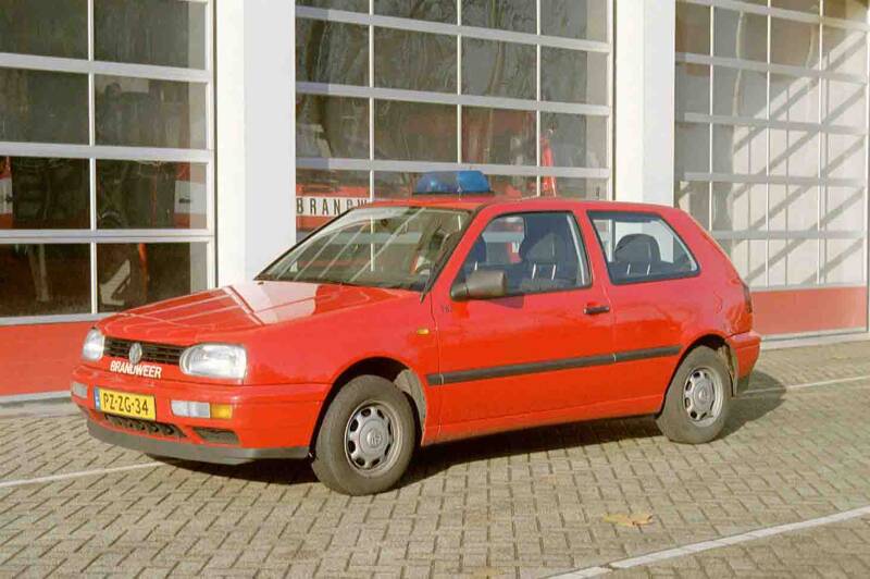 Kenteken: PZ-ZG-34 Roepnummer: 783 Type voertuig: DA Merk &amp; Type: Volkswagen Golf 1,9TD-CL Opbouw: Bouwjaar: 1997 In dienst: 1997 Uit dienst: 2001