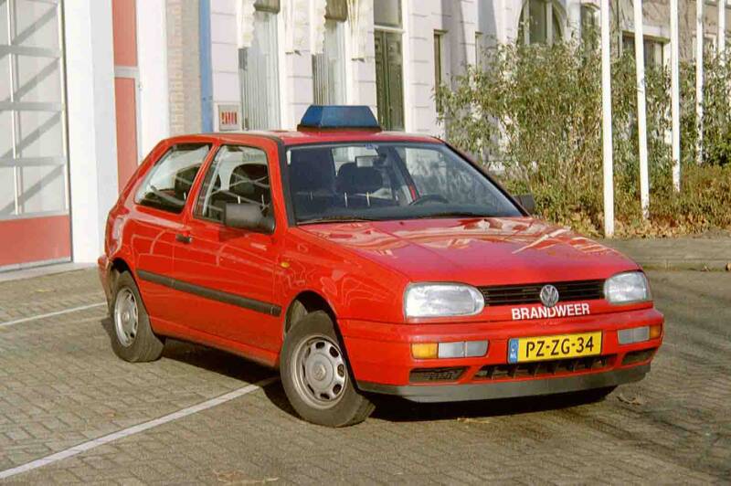 Kenteken: PZ-ZG-34 Roepnummer: 783 Type voertuig: DA Merk &amp; Type: Volkswagen Golf 1,9TD-CL Opbouw: Bouwjaar: 1997 In dienst: 1997 Uit dienst: 2001