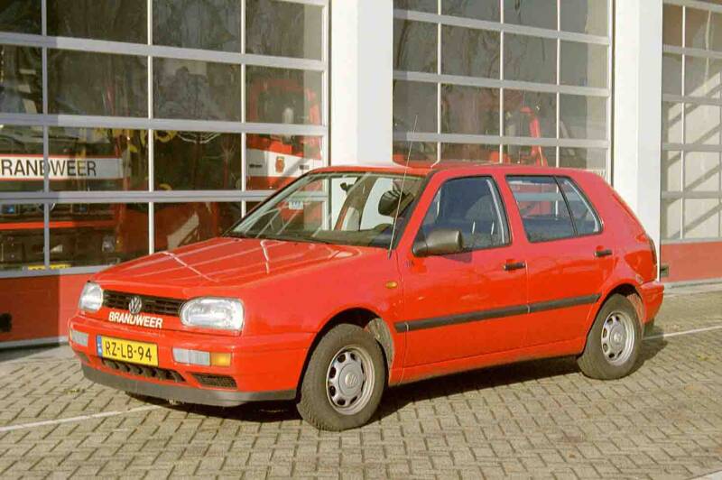 Kenteken: RZ-LB-94 Roepnummer: 786 Type voertuig: DA Merk &amp; Type: Volkswagen Golf 1,9TD-CL Opbouw: Bouwjaar: 1997 In dienst: 1997 Uit dienst: 2002