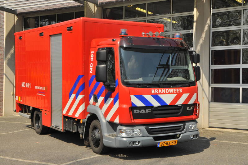 Kenteken: BZ-BX-60 Roepnummer: MD60-1 > 17-9201 Type voertuig: GM3 Merk &amp; Type: DAF FA.LF45.140 Opbouw: Akkermans-Hollandia Bouwjaar: 2011 In dienst: 2011 Uit dienst: Standplaats: Spijkenisse. 
