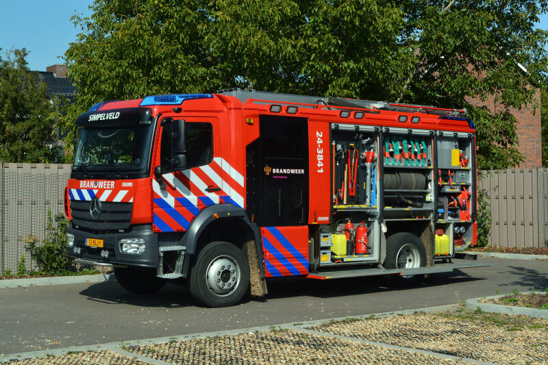 Kenteken: 12-BLJ-1 Roepnummer: 24-3841 Type voertuig: TST7 LD3000 HD250 T2500/200 Merk &amp; Type: Mercedes Benz 1630AF39[Atego] Opbouw: Kenbri-Rosenbauer Bouwjaar: 2018 In dienst: 2019.