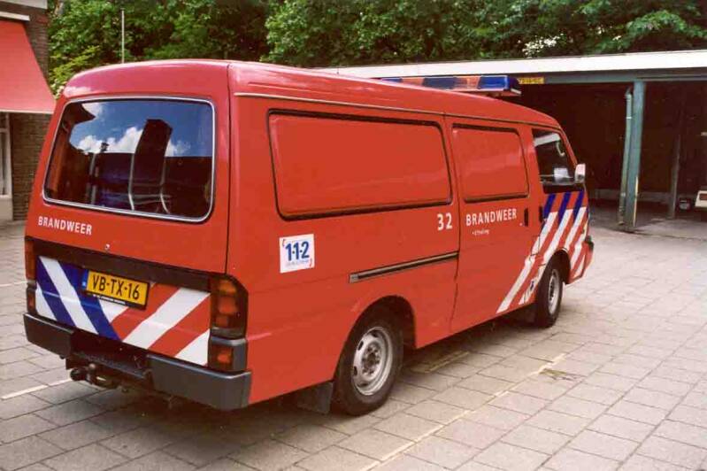 Kenteken: VB-TX-16 Roepnummer: 32 Type voertuig: PM2 Merk &amp; Type: Mazda E2000-Bestel Opbouw: Bouwjaar: 1994 In dienst: 1994 Uit dienst: Standplaats: Kaatsheuvel