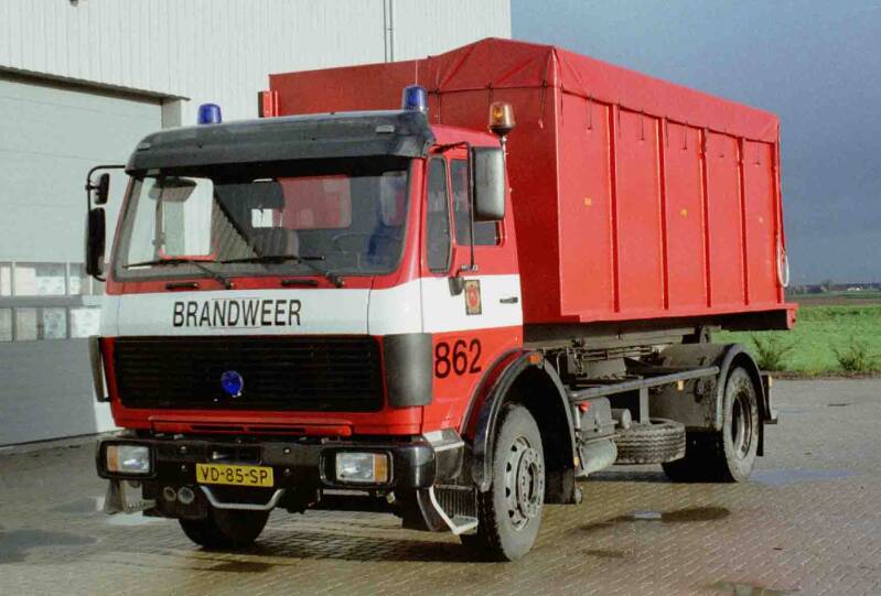 Kenteken: VD-85-SP Roepnummer: 862 > 63 Type voertuig: HA Merk &amp; Type: Mercedes Benz 1620F40 Opbouw: Leebur Bouwjaar: 1989 In dienst: 1989. Opmerkingen: In 1993 naar den Haag