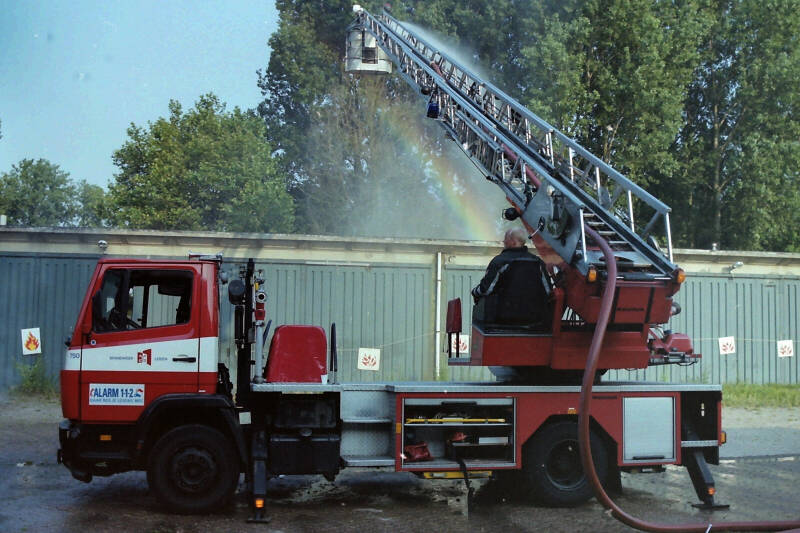 Kenteken: VG-84-YS Roepnummer: 750 Type voertuig: AL-K24 Merk &amp; Type: Mercedes Benz 1120F36[Ecol] Opbouw: Magirus Bouwjaar: 1990 In dienst: 1990 Uit dienst: 2006. 