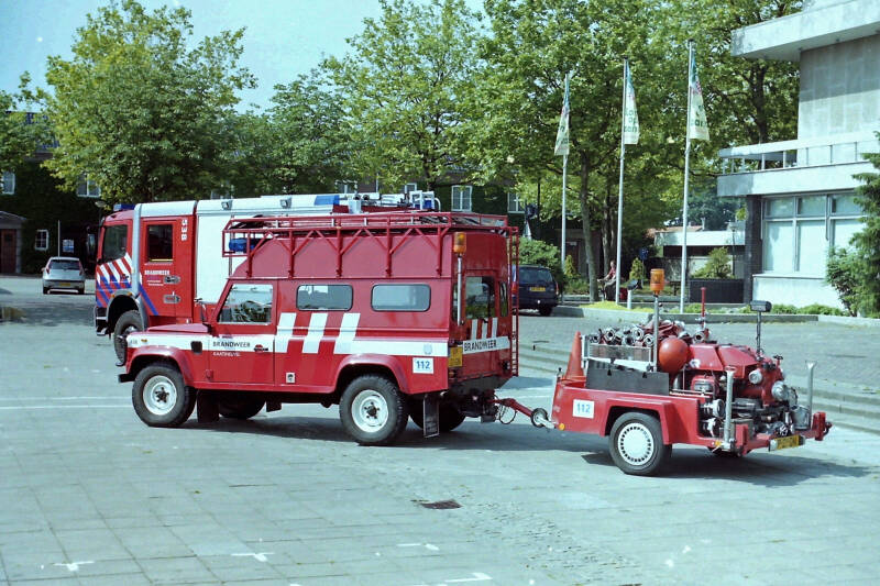 Kenteken: VP-21-GN Roepnummer: 638 > 6661 Type voertuig: PM10-BT Merk &amp; Type: Landrover 110-HardTop Opbouw: Bouwjaar: 1992 In dienst: 1992 Uit dienst: 2010