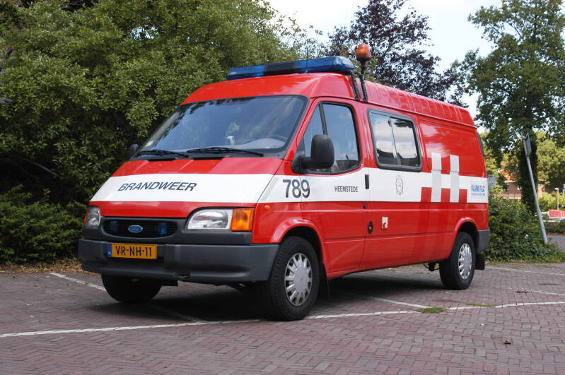 Kenteken: VR-NH-11 Roepnummer: 54-789 Type voertuig: PM6 Merk &amp; Type: Ford Transit 150L-D Van Opbouw: Bouwjaar: 1997 In dienst: 1997 Uit dienst: 2009