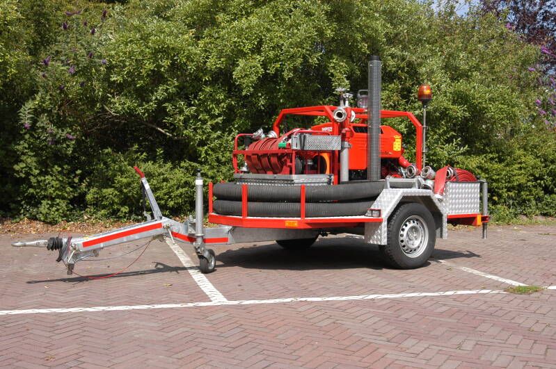 Kenteken: VR-NH-11 Roepnummer: 54-789 Type voertuig: PM6 Merk &amp; Type: Ford Transit 150L-D Van Opbouw: Bouwjaar: 1997 In dienst: 1997 Uit dienst: 2009