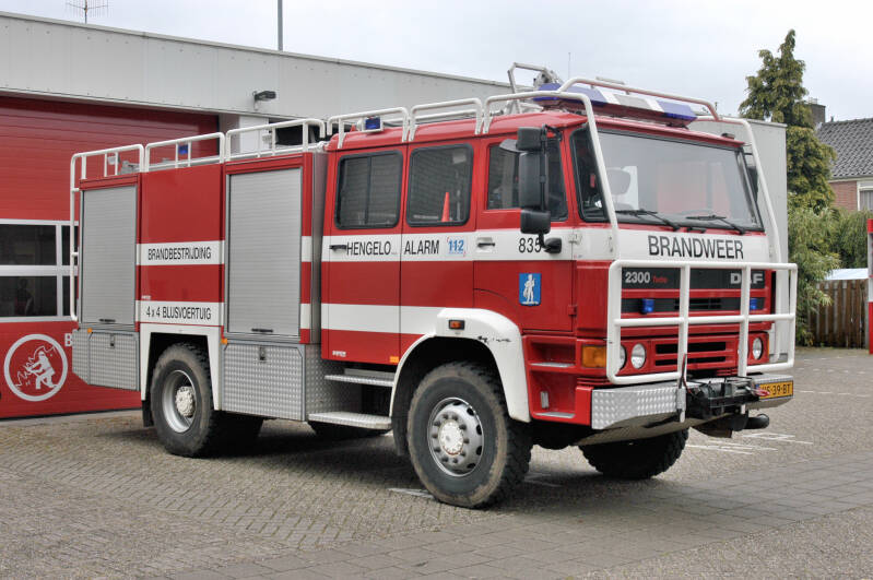 Kenteken: VS-39-BT Roepnummer: 835 Type voertuig: TS9 LD2400 T4250 Merk &amp; Type: DAF FFV2300HT365 Opbouw: Mucar-Godiva Bouwjaar: 1992 In dienst: 1992 Uit dienst: 2011. Geëxporteerd naar: Kroatië (Trš?e) 