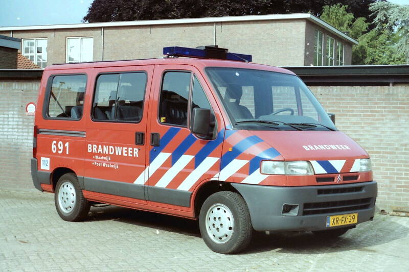 Kenteken: XR-FX-39 Roepnummer: 691 Type voertuig: PM8 Merk &amp; Type: Citroen Jumper combi Opbouw: Bouwjaar: 1999 In dienst: 1999 Uit dienst: 2006