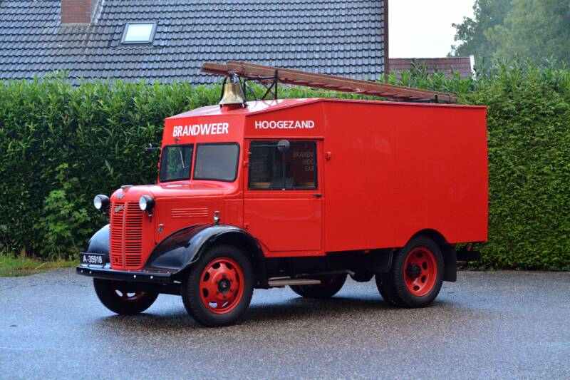 Kenteken: A-35918 > NJ-29-33 Roepnummer: Type voertuig: PM7 Merk &amp; Type: Austin K2 Opbouw: Bouwjaar: 1943 In dienst: 1946 Uit dienst: 1964. Nu in bezit van HBVV HoogezandSappemeer