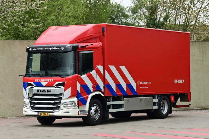 Kenteken: BB-612-Z Roepnummer: 09-8287 Type voertuig: VW-LO Merk &amp; Type: DAF XD290FA510 Opbouw: Jos Mulder-Visser-Dhollandia Bouwjaar: 2025 In dienst: 2026 Uit dienst: Standplaats:  Leidsche Rijn. Regionaal inzetbaar