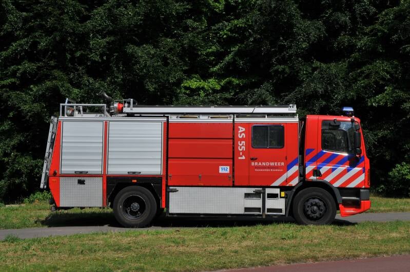 Kenteken: BB-GJ-01 Roepnummer: AS55-1 Type voertuig: AS6 LD8000 T-/4000 Merk &amp; Type: DAF FF75.270RC430 Opbouw: Rosenbauer Bouwjaar: 1994 In dienst: 2003 Uit dienst: 2010 Standplaats: Leemkuil  Opmerkingen: Naar SFS.
