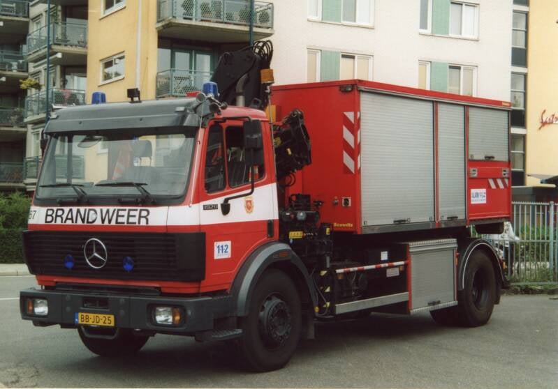 Kenteken: BB-JD-25 Roepnummer: 708 Type voertuig: HA Merk &amp; Type: Mercedes Benz 1920F48 Opbouw: Leebur-Hiab Bouwjaar: 1994 In dienst: 1994 Uit dienst: