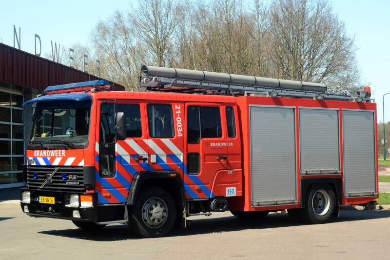 Kenteken: BB-SN-33 Roepnummer: 21-0034 Type voertuig: TS8 LD3250 HD240 T2000 Merk &amp; Type: Volvo FL614-40 Opbouw: C&amp;C-Products-Godiva Bouwjaar: 1994 In dienst: 2011. Ex Boxmeer  Regionaal reserve voertuig. Naar bedrijfsbrandweer IFFS te Berlicum