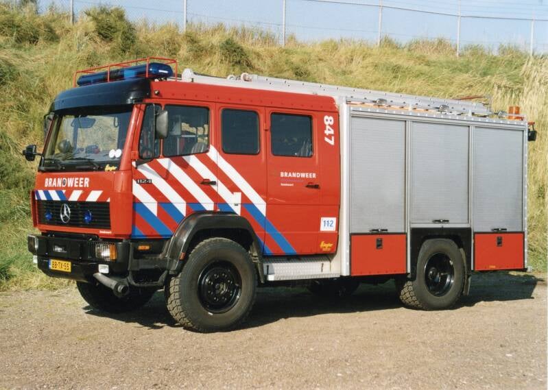 Kenteken: BB-TX-55 Roepnummer: 847 > 12-3340 Type voertuig: TS9 LD2800 HD265 T2000 Merk &amp; Type: Mercedes Benz 1124AF36[Ecol] Opbouw: Ziegler Brandweertechniek Bouwjaar: 1995 In dienst: 1995 Uit dienst: 2013