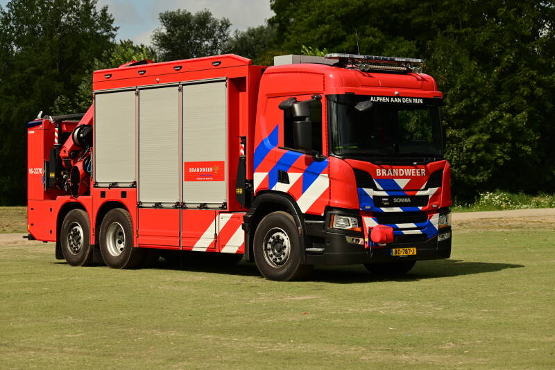 Kenteken: BD-787-J Roepnummer: 16-2270 Type voertuig: HV-KR Merk &amp; Type: Scania P460(6x2) Opbouw: Kenbri-EuroGV-Palfinger Bouwjaar: 2026 In dienst: 2026 Uit dienst: