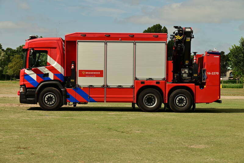 Kenteken: BD-787-J Roepnummer: 16-2270 Type voertuig: HV-KR Merk &amp; Type: Scania P460(6x2) Opbouw: Kenbri-EuroGV-Palfinger Bouwjaar: 2026 In dienst: 2026 Uit dienst:
