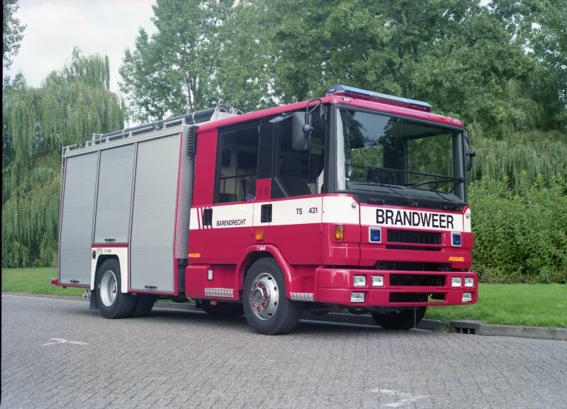 Kenteken: BD-FP-34 Roepnummer: TS431 &gt; TS45-1 Type voertuig: TS8 LD3250 HD250 T1500 Merk &amp; Type: Dennis Rapier F88 Opbouw: Mostard-Godiva Bouwjaar: 1995 In dienst: 1995 Uit dienst: 2011