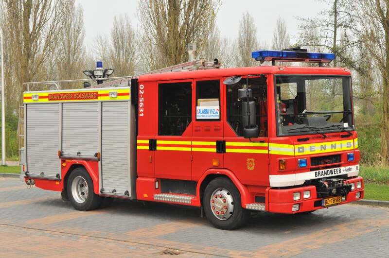 Kenteken: BD-TB-68 Roepnummer: 20-625 > 02-5631 Type voertuig: TS8 LD3300 HD300 T1860 Merk &amp; Type: Dennis Rapier F88XL Opbouw: John Dennis-Godiva Bouwjaar: 1996 In dienst: 1996 Uit dienst: 2012. Naar brandweer Sneek.