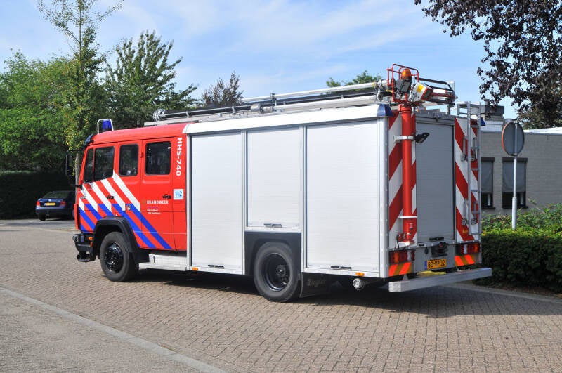 Kenteken: BD-VP-32 Roepnummer: HHS740 Type voertuig: TS9 LD3000 HD250 T1500 Merk &amp; Type: Mercedes Benz 1124F36[Ecol] Opbouw: Ziegler Brandweertechniek Bouwjaar: 1996 In dienst: 1996 Uit dienst: 2012