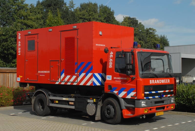Kenteken: BD-VS-27 Roepnummer: 46-686 Type voertuig: HA Merk &amp; Type: DAF FAV65.210NC400 Opbouw: Leebur Bouwjaar: 1996 In dienst: 1996 Uit dienst: 2011. Regionaal  voertuig.