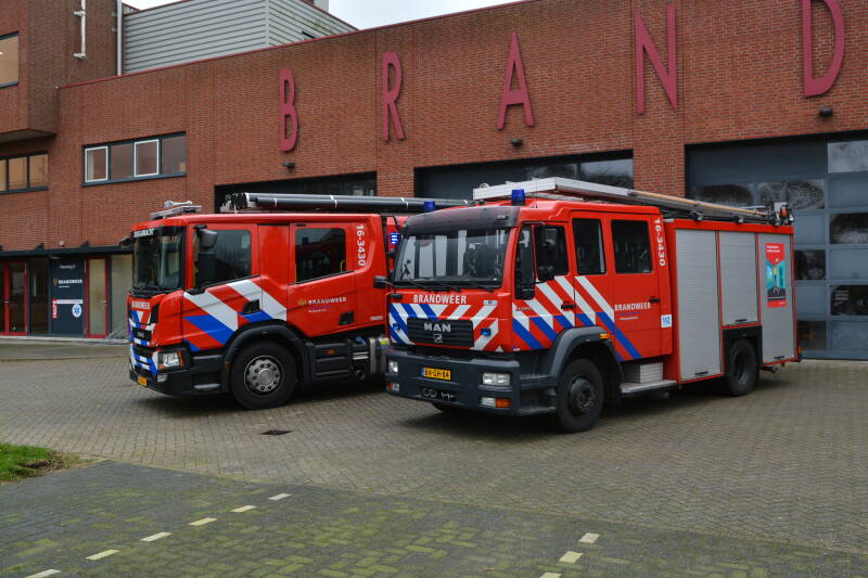 Oude en nieuwe Tankautospuit Bergambacht 