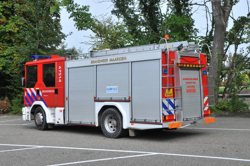 Kenteken: BF-HZ-48 Roepnummer: 47-514 Type voertuig: TS6 LD3250 HD250 T3000 Merk &amp; Type: Dennis Sabre Opbouw: John Dennis-Godiva Bouwjaar: 1997 In dienst: 1997 Uit dienst: 2018