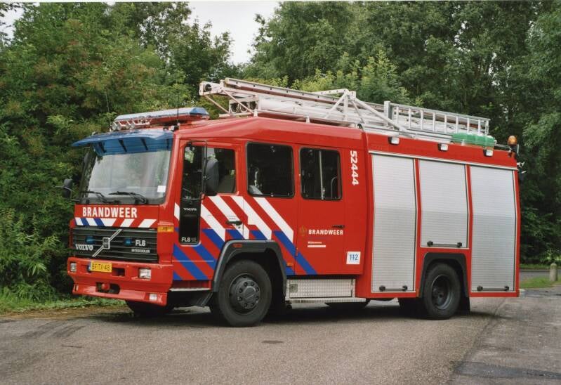 Kenteken: BF-TX-48 Roepnummer: 747 > 52-444 > 14-2732 Type voertuig: TS8 LD3250 HD250 T1700 Merk &amp; Type: Volvo FL612-37 Opbouw: Touw-Godiva Bouwjaar: 1997 In dienst: 1997 Uit dienst: 2014
